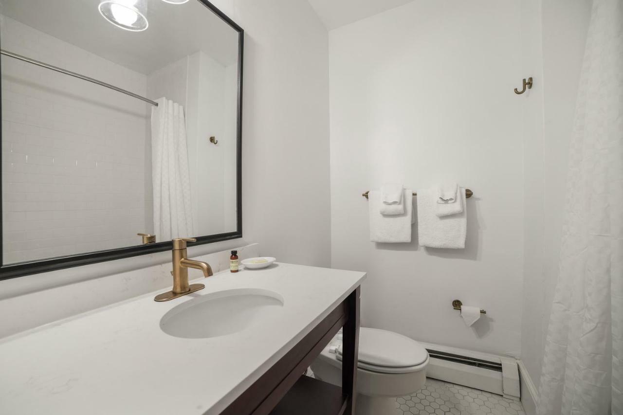 Seven Hills Inn Lenox Esterno foto